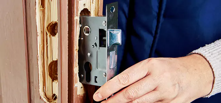 Garage Door Lock Replacement Marshalltown